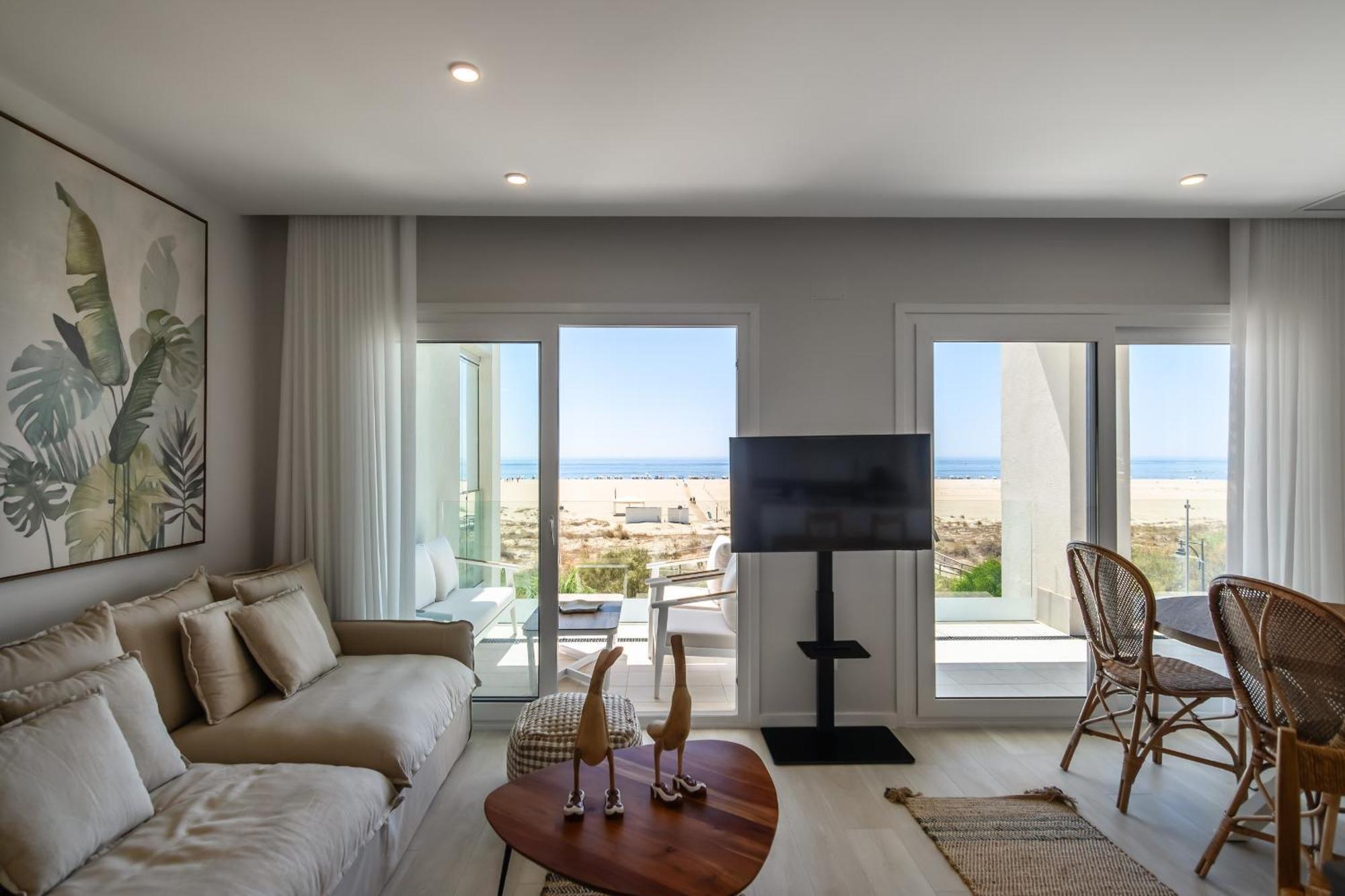 Camaleones By H - Playa De Haraganes Hlhc1203p17